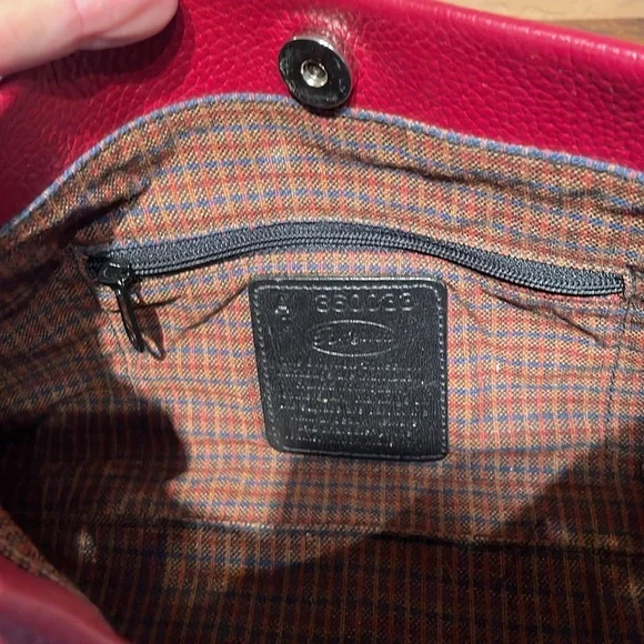 Brighton Vintage Red Leather Shoulder Bag with Matching Wallet EUC - Picture 6 of 12